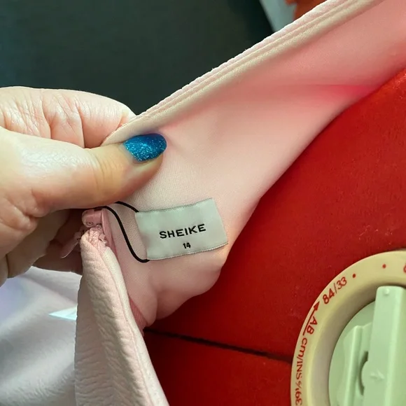 Size 12-14, Sheike soft baby pink sleeveless formal/evening dress lined - Picture 12 of 14